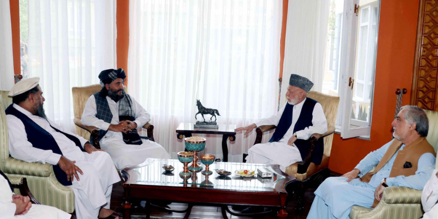 Afganistan'ın efsane Cumhurbaşkanı Karzai, Taliban yetkilileri ile görüştü!