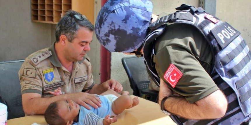 Milli Savunma Bakanlığı, Afganistan'daki askerlerin şefkatini paylaştı
