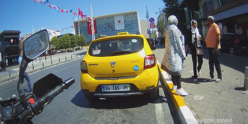 Turistlerin taksici isyanı: Kısa mesafeye 160 lira istedi, taksimetreyi açmadı