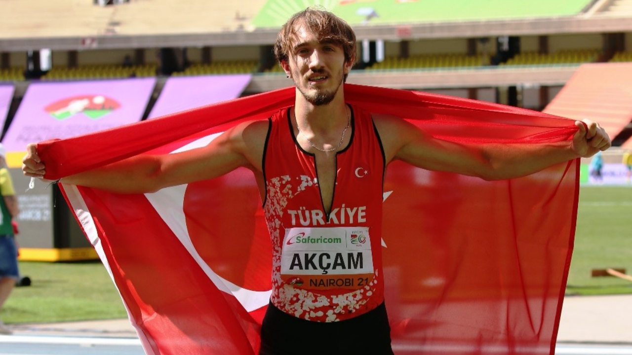 Milli atlet Berke Akçam'dan Dünya U20 Atletizm Şampiyonası’nda altın madalya