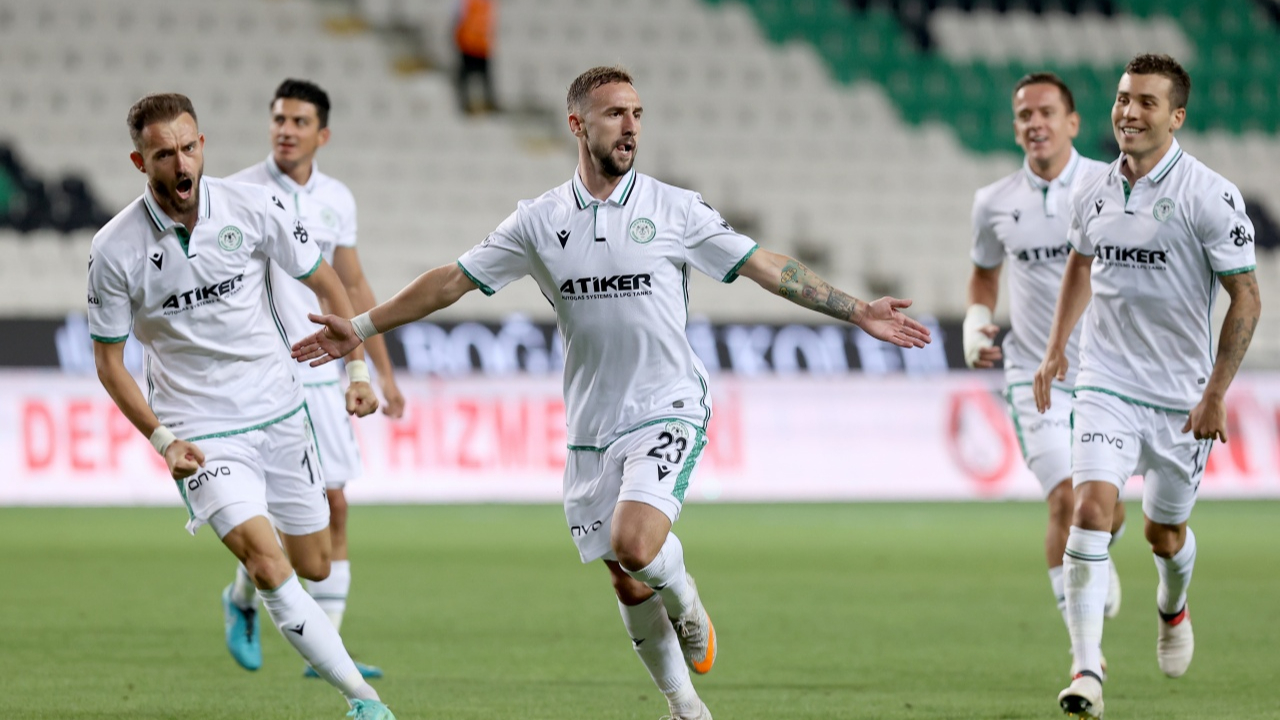 Sokol Cikalleshi fırtınası... Konyaspor'dan evinde Başakşehir karşısında müthiş geri dönüş