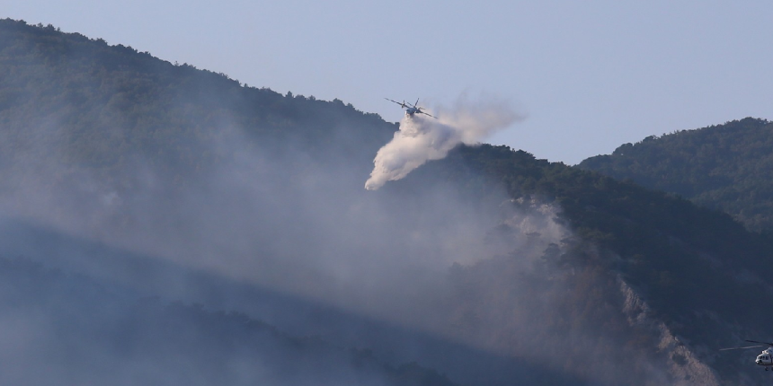 Kazdağları yanıyor! Alevlere 29 helikopter 4 uçakla müdahale ediliyor