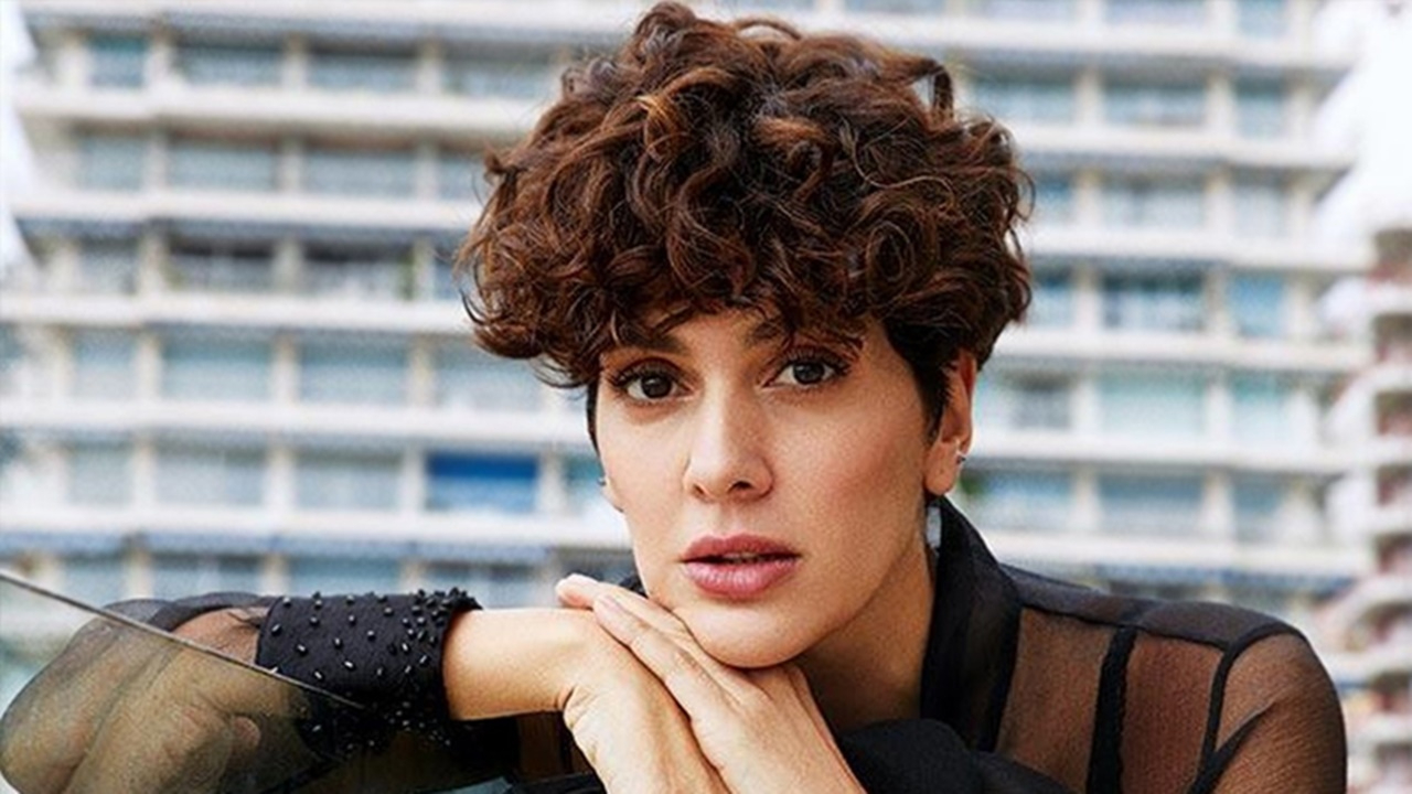 Bergüzar Korel'in psikolojisi bozuldu! Hamile oyuncudan duygulandıran mesaj!
