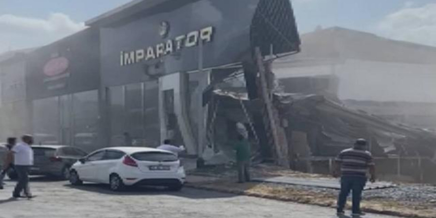 İstanbul'da sanayi sitesinde bina çöktü! Valilik'ten açıklama geldi...