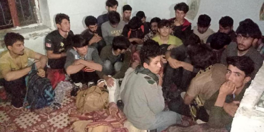 Van’da 43 düzensiz göçmen yakalandı
