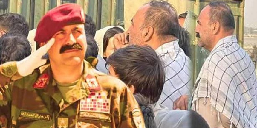 Afganistan Genelkurmay Başkanı kaçış sırasında beklerken görüntülendi