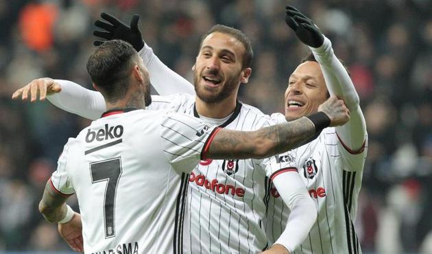 Beşiktaş'a Lyon maçı öncesi çifte şok