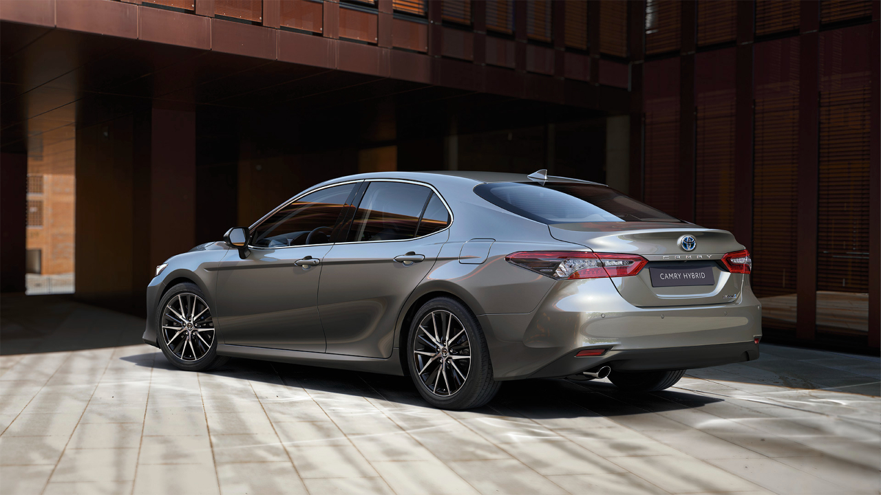 Toyota 60 Bin TL İndirim Yaptı! Yeni Düzenleme Geldi! Araç Almak İsteyenlere Fırsat Doğru