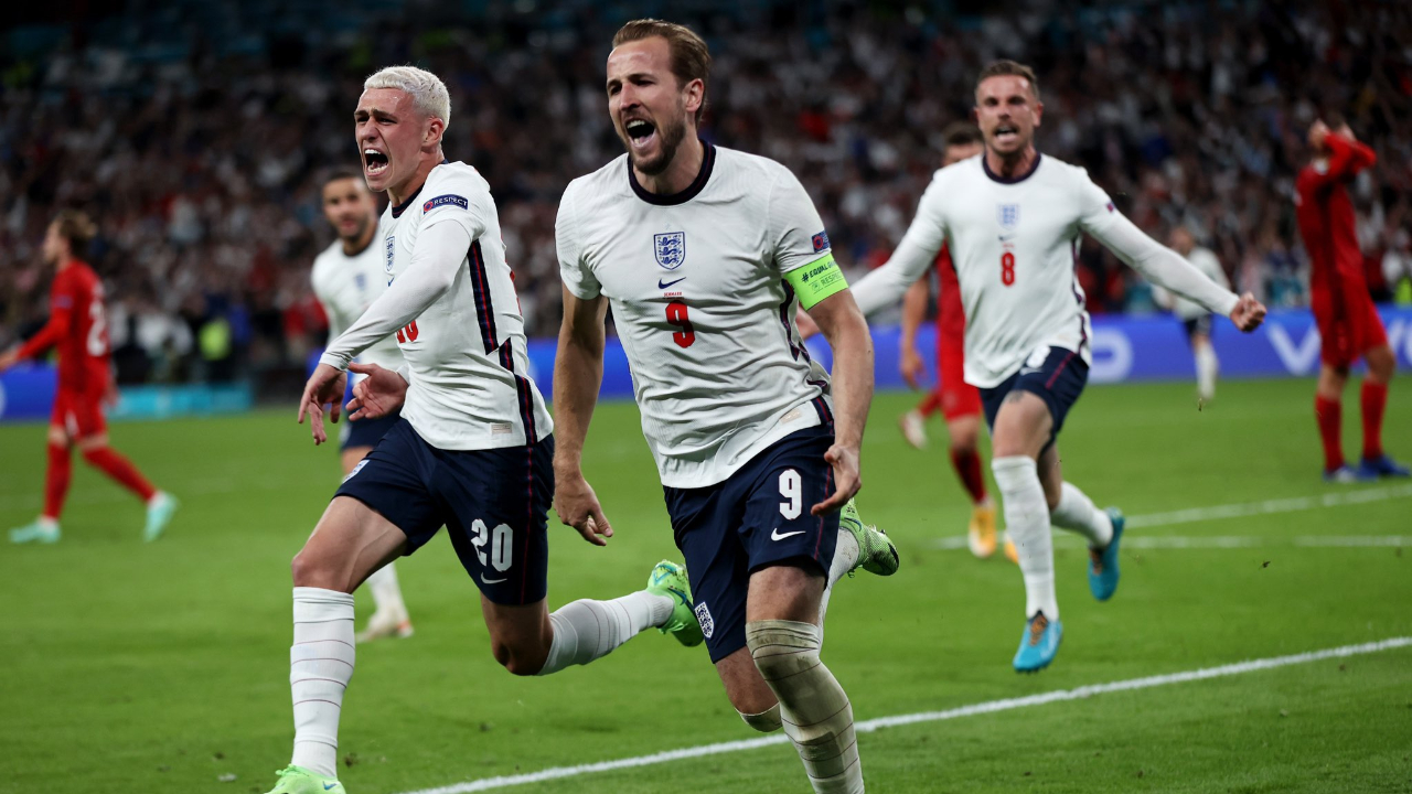 İngiliz golcü Harry Kane bu sezon Tottenham Hotspur'da kalacağını açıkladı