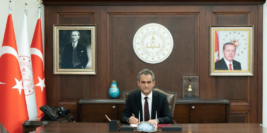 Milli Eğitim Bakanı Özer’den öğretmenlere mazeret tayini müjdesi