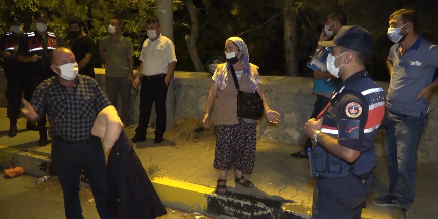 Adeta koronavirüs otobüsü! "Ne olur bizi bırakın" diyerek dakikalarca yalvardılar, nedeni şoke etti
