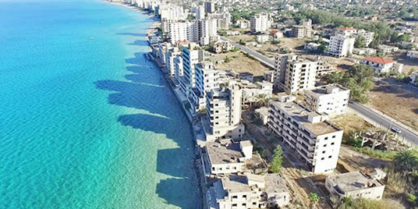 Maraş'ta deniz, kum ve güneş keyfi! 200.000 kişi ziyaret etti!