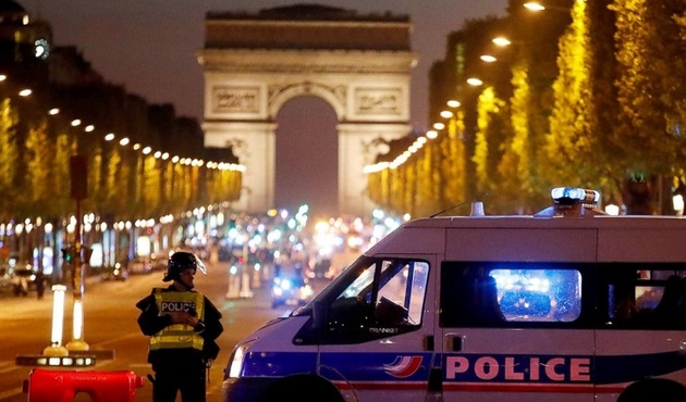 DEAŞ, Paris saldırısını üstlendi! Teröristin adı açıklandı...