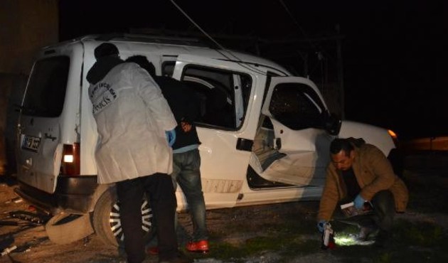 Niğde'de park halindeki araçta patlama: 1 yaralı