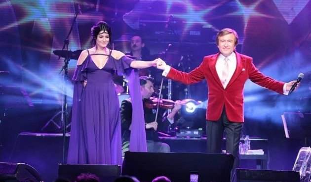 Erol Evgin ile Deniz Çakır'dan muhteşem performans!