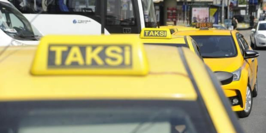 Taksiciler Odası Başkanı:  İBB taksileri öne çıkararak algı oluşturuyor, problem çözme derdinde değil!