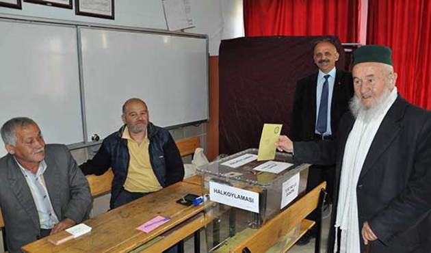 5 seçim sonra ilk kez oy kullandılar...