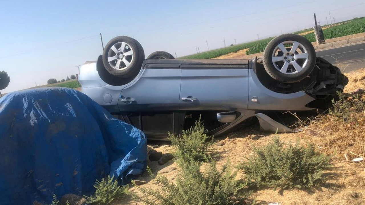 Daha kontakları çevrilmeden tüm araçlar hurdaya döndü! Sıfır araçları taşıyan TIR kaza yaptı!