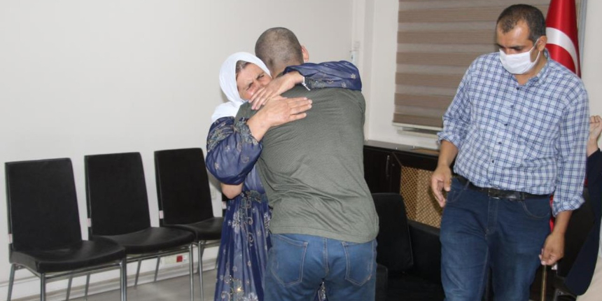 İkna yoluyla teslim olan PKK’lı, ailesiyle buluşturuldu