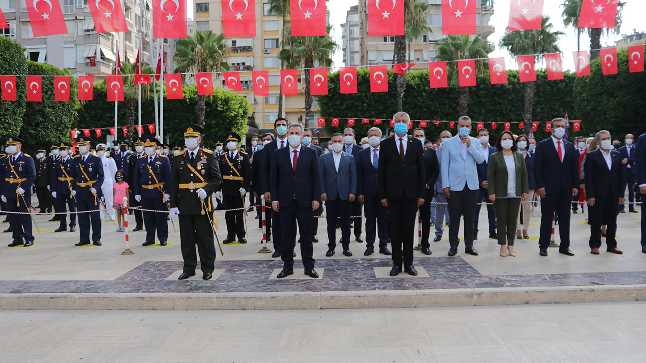 30 Ağustos zaferi yurdun dört yanında kutlandı
