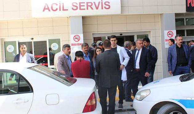 AK Parti'li Belediye Başkanı silahlı saldırıda yaralandı!