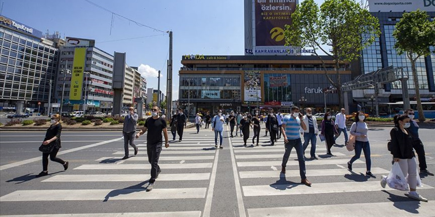 Salgınla mücadeleye sonbahar ayarı geliyor! AVM'lerde test zorunluluğu gündemde...