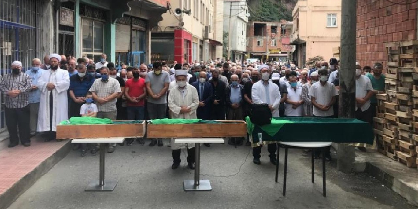 Babaları öldürmüştü! 3 kız kardeş son yolculuklarına uğurlandı