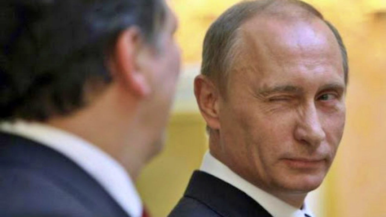 Putin, Navalny'nin 'Yolsuzlukla Mücadele Vakfı'nı kapattı!