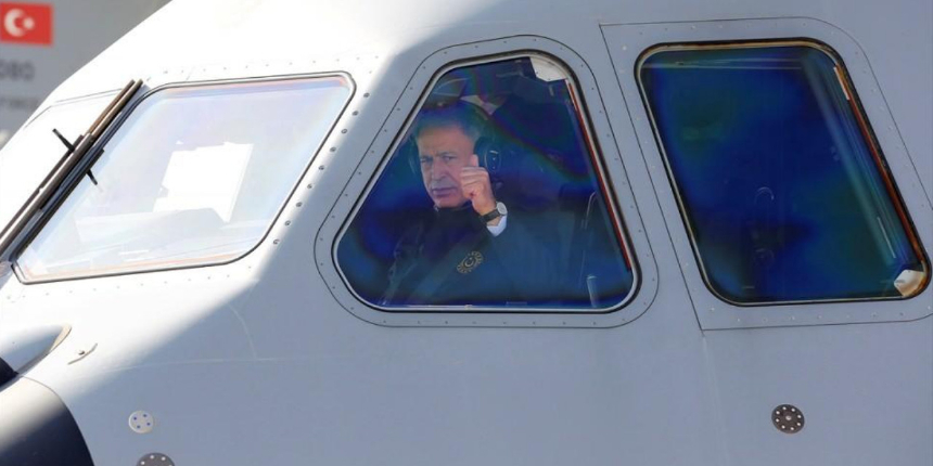 Bakan Akar 'Koca Yusuf'un pilot koltuğundan seslendi: Terörist nerede, hedefimiz orası!