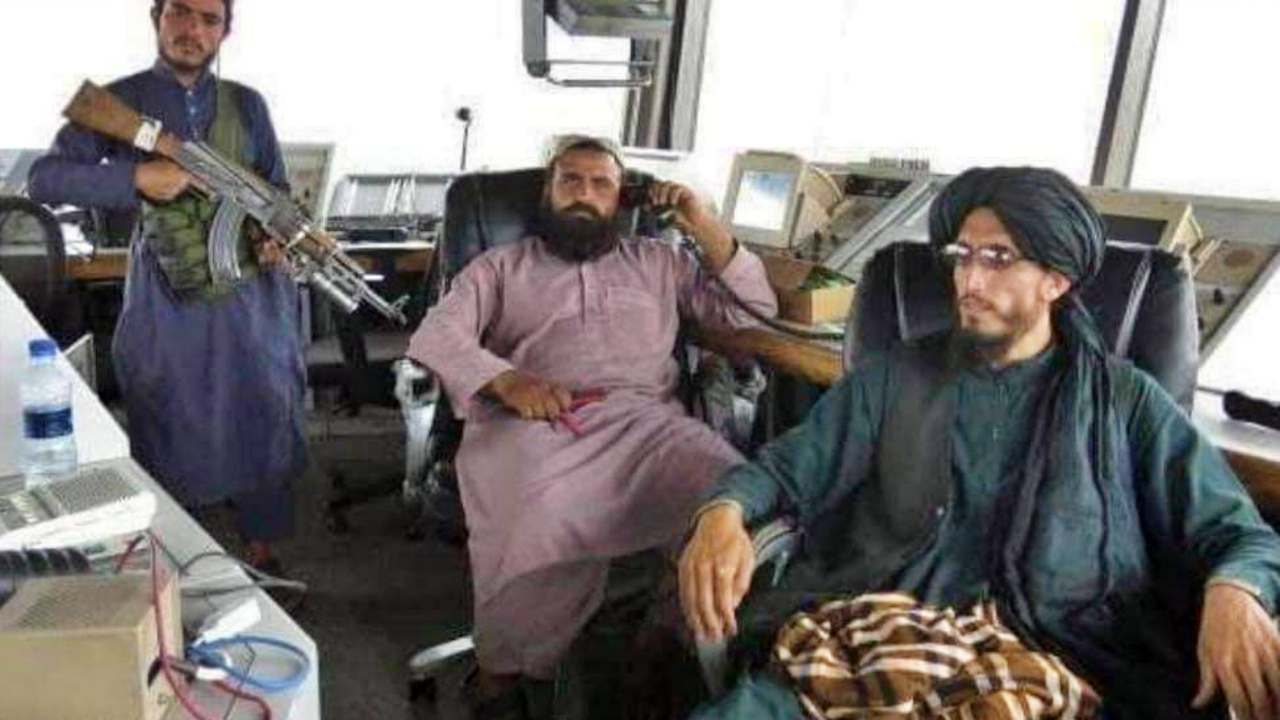 Taliban, bilgisayar kullanmayı bilmeden havalimanı işletmeyi planlıyor