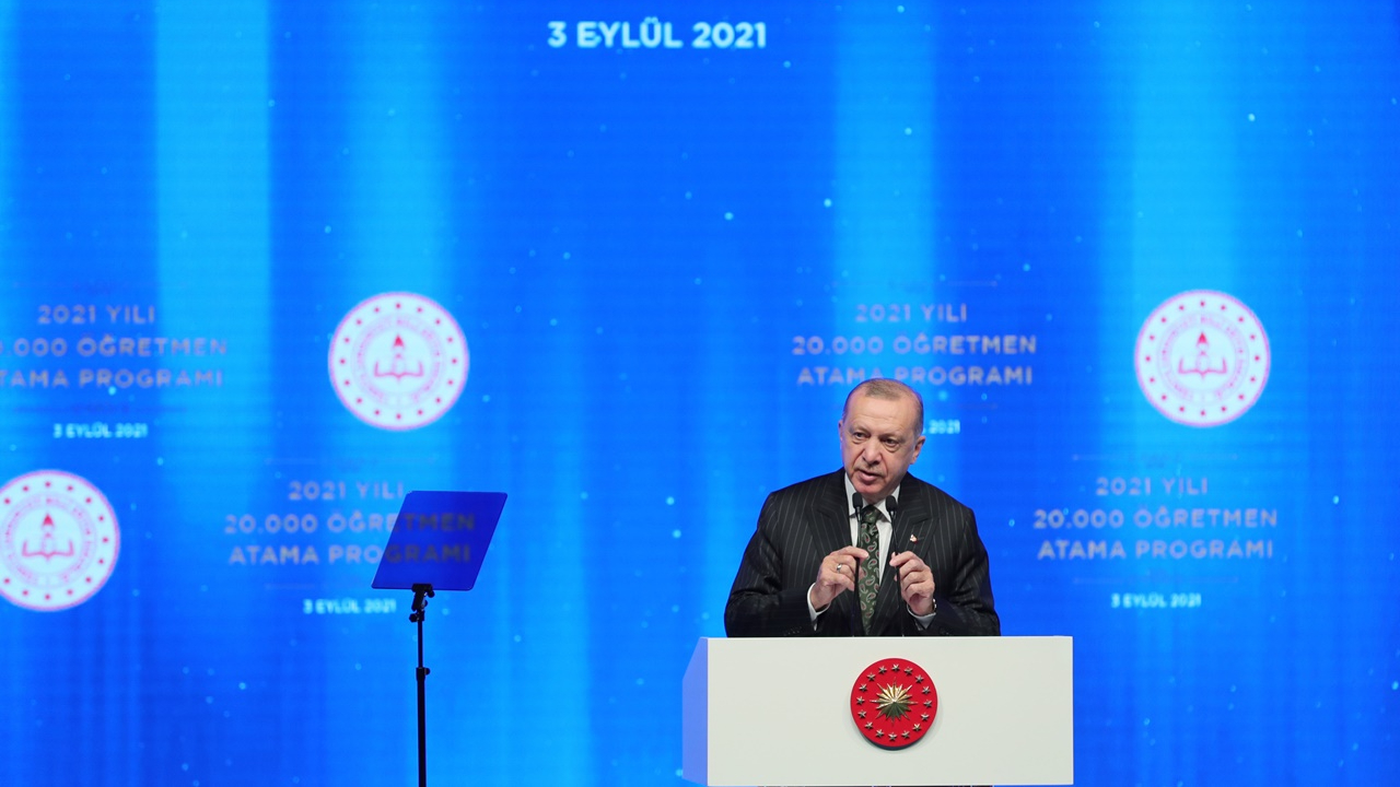 Cumhurbaşkanı Erdoğan: Okullarımızı açık tutmakta kararlıyız