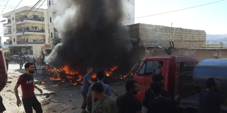 Afrin'de bomba yüklü araçla saldırı: 3 ölü, 6 yaralı