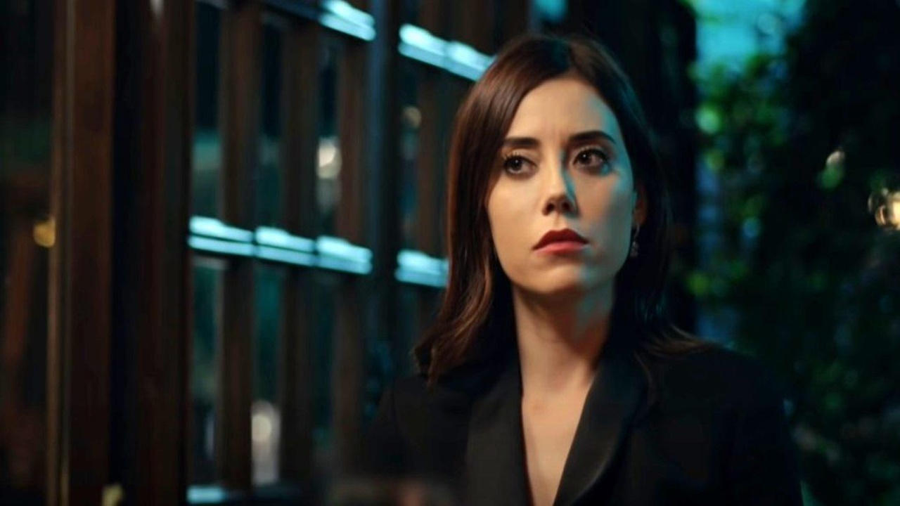 Sadakatsiz dizisinin tahtı sallanıyor! Fox Tv'nin dizisi gümbür gümbür geliyor! İşte son bomba!