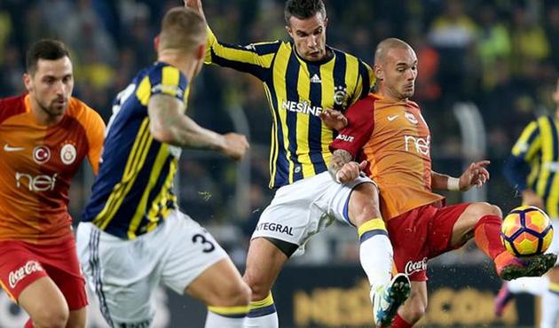 Galatasaray'dan derbide forma sürprizi!