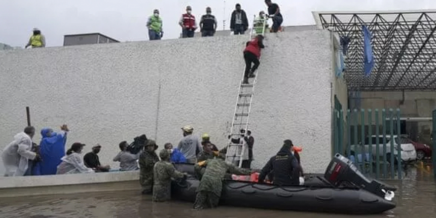 Felaketler üst üste geldi: Önce sel, sonra deprem!