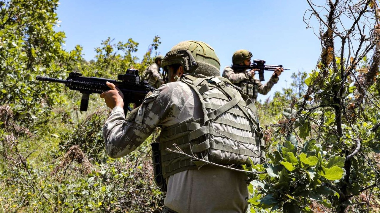 Teröristlere geçit yok! Diyarbakır'da 2 PKK'lı terörist öldürüldü
