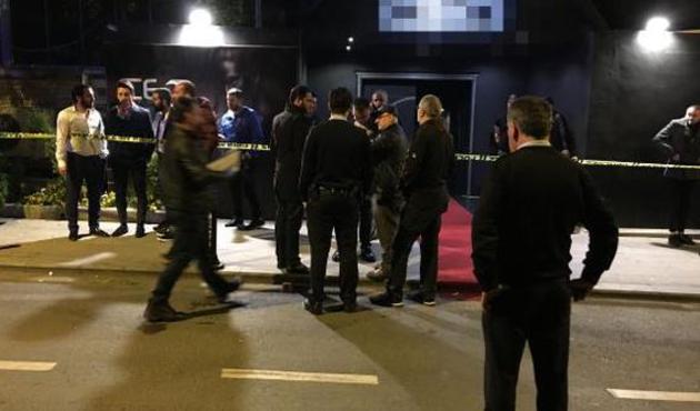 Beşiktaş'ta bir gece kulübü önünde silahlı kavga: 2 yaralı