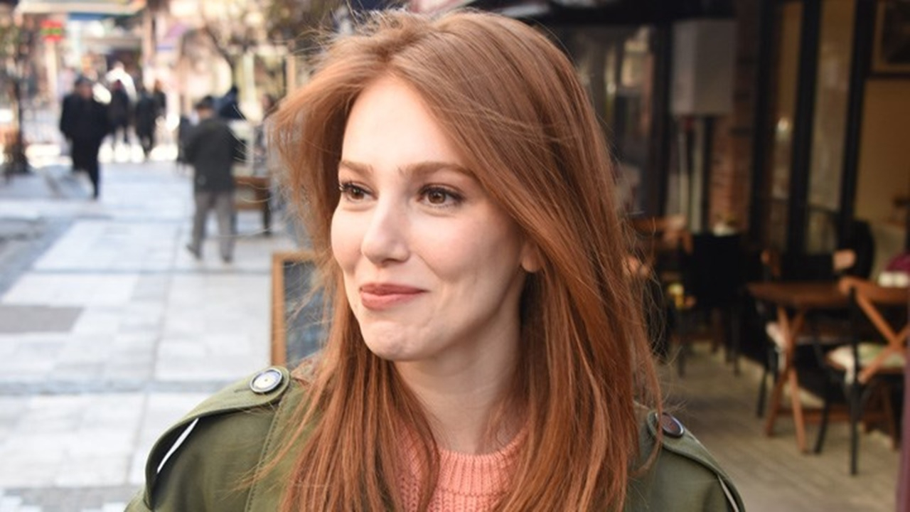 Elçin Sangu radikal imajıyla ortaya çıktı! Ünlü oyuncunun kopyası oldu!