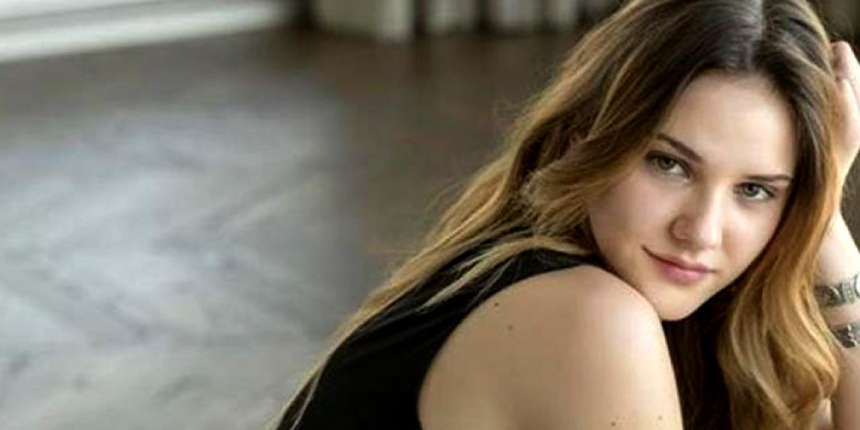 Güzel Oyuncu Alina Boz’dan Şaşırtan Açıklama! Rus Kökenli Oluşumdan Gelen Bir Disiplinim Var