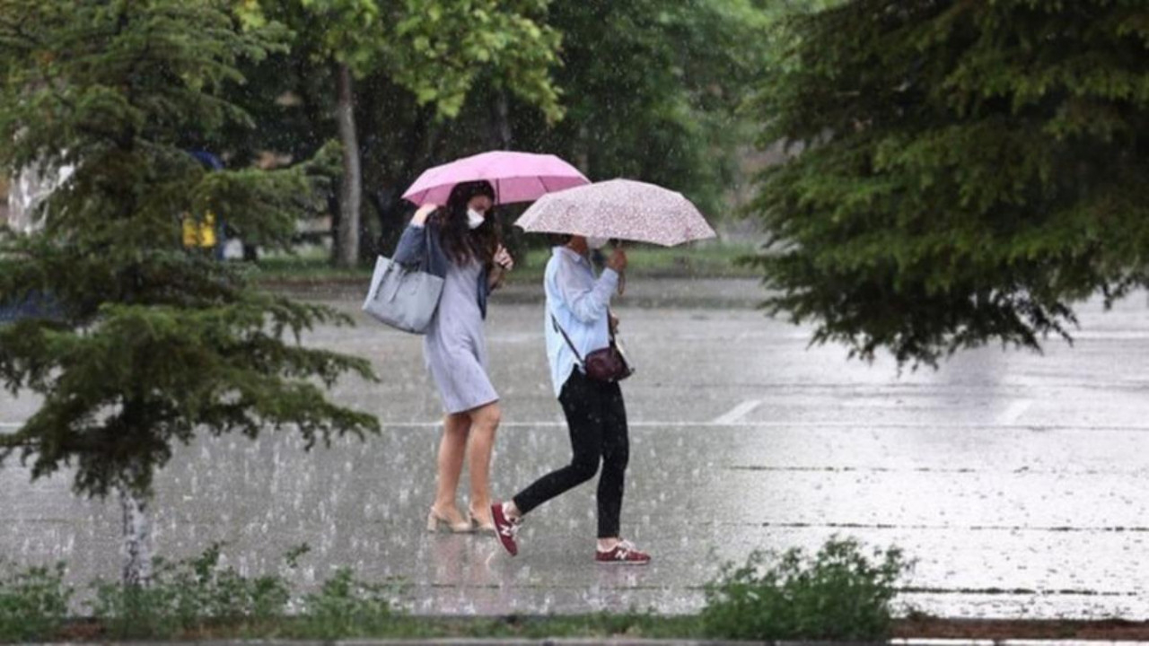 Hafta sonu için plan yapanlar dikkat! Şiddetli sağanak yağış geliyor...