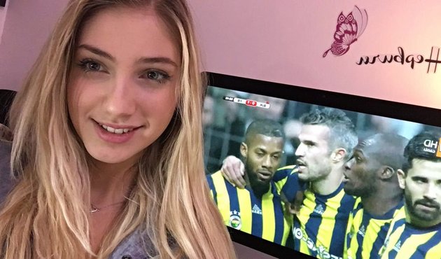 Sarı lacivertliler müjde! Fenerbahçe hayranı güzel İstanbul'a geliyor...