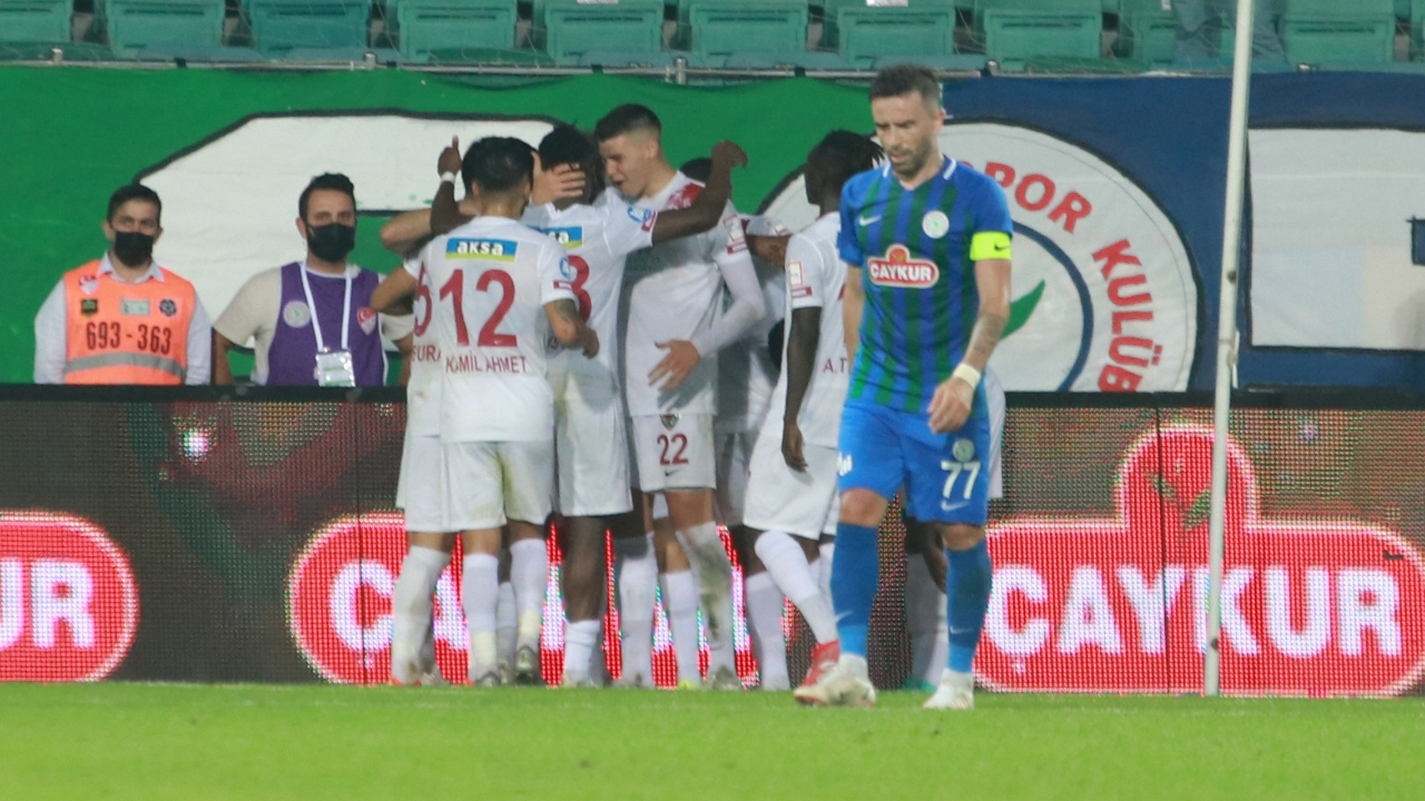 Rize'de çaylar Mame Biram Diouf'tan! Hatayspor deplasmanda 0-2 kazandı
