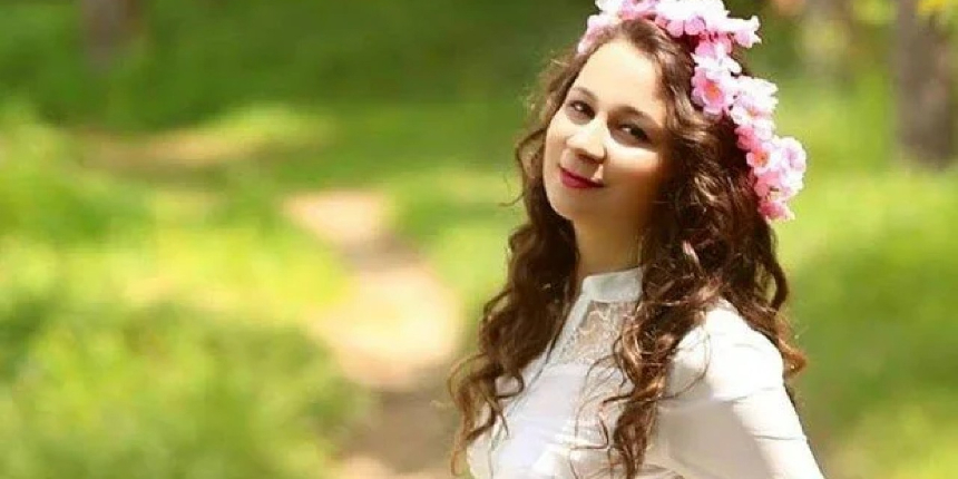 Karnındaki bebeği ameliyatla alınan Duygu ebe, koronavirüse yenik düştü