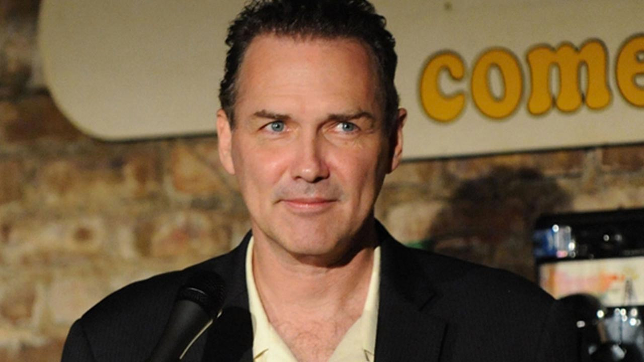 Kanserle mücadele eden ünlü komedyen Norm Macdonald vefat etti