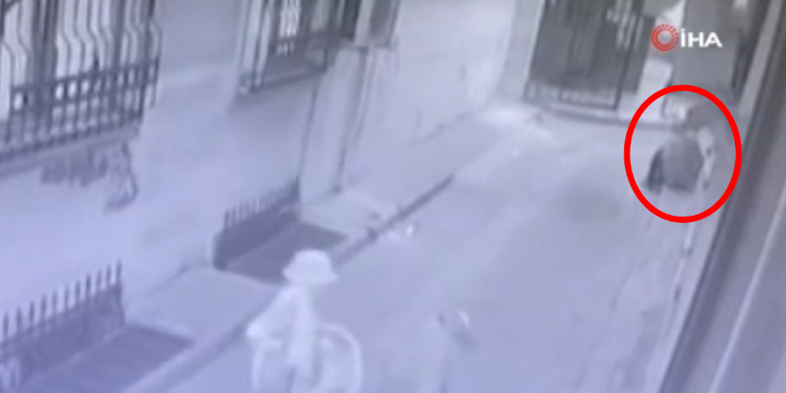 Kadın cinayeti kamerada! Bıçağı arkasında hazırladı, defalarca sapladı
