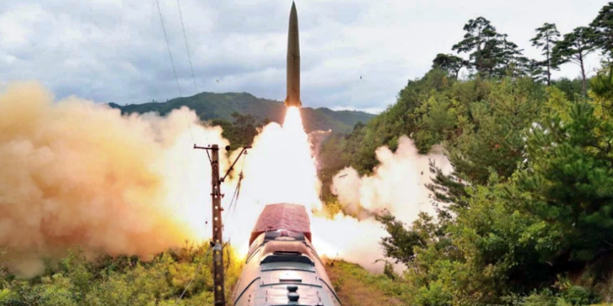 Kuzey Kore, 'savaş treninden' füze fırlattı! Japonya diken üstünde!