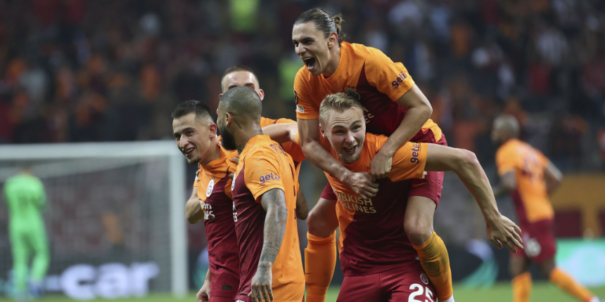 Galatasaray, UEFA Avrupa Ligi'ne 1-0'lık Lazio galibiyetiyle başladı