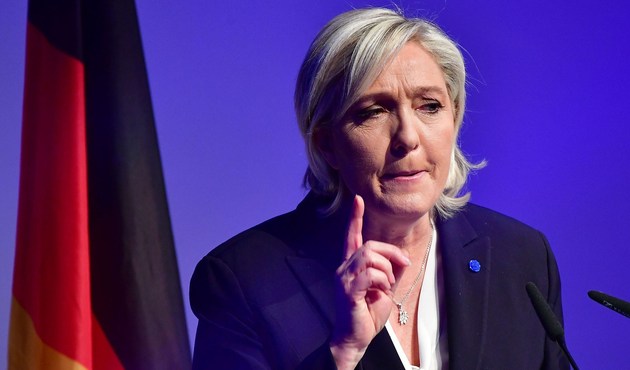 Le Pen'den flaş karar