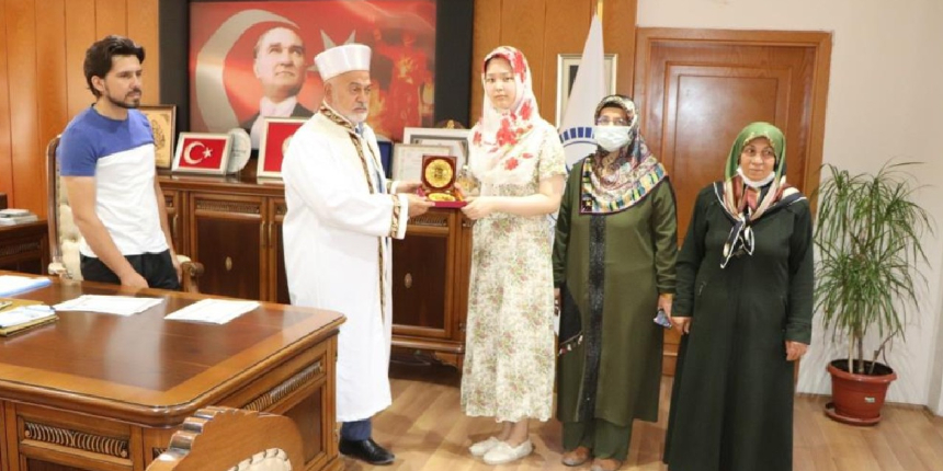 Güney Koreli Yoonsun Ya Müslüman olup Ayşe ismini aldı