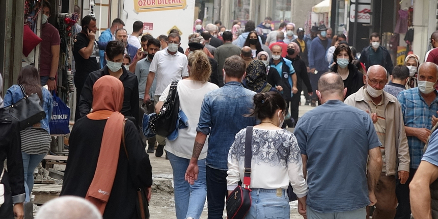 Vaka sayılarındaki artış sonrası korkutan uyarı: Önlem almazsak kapanmak zorunda kalacağız